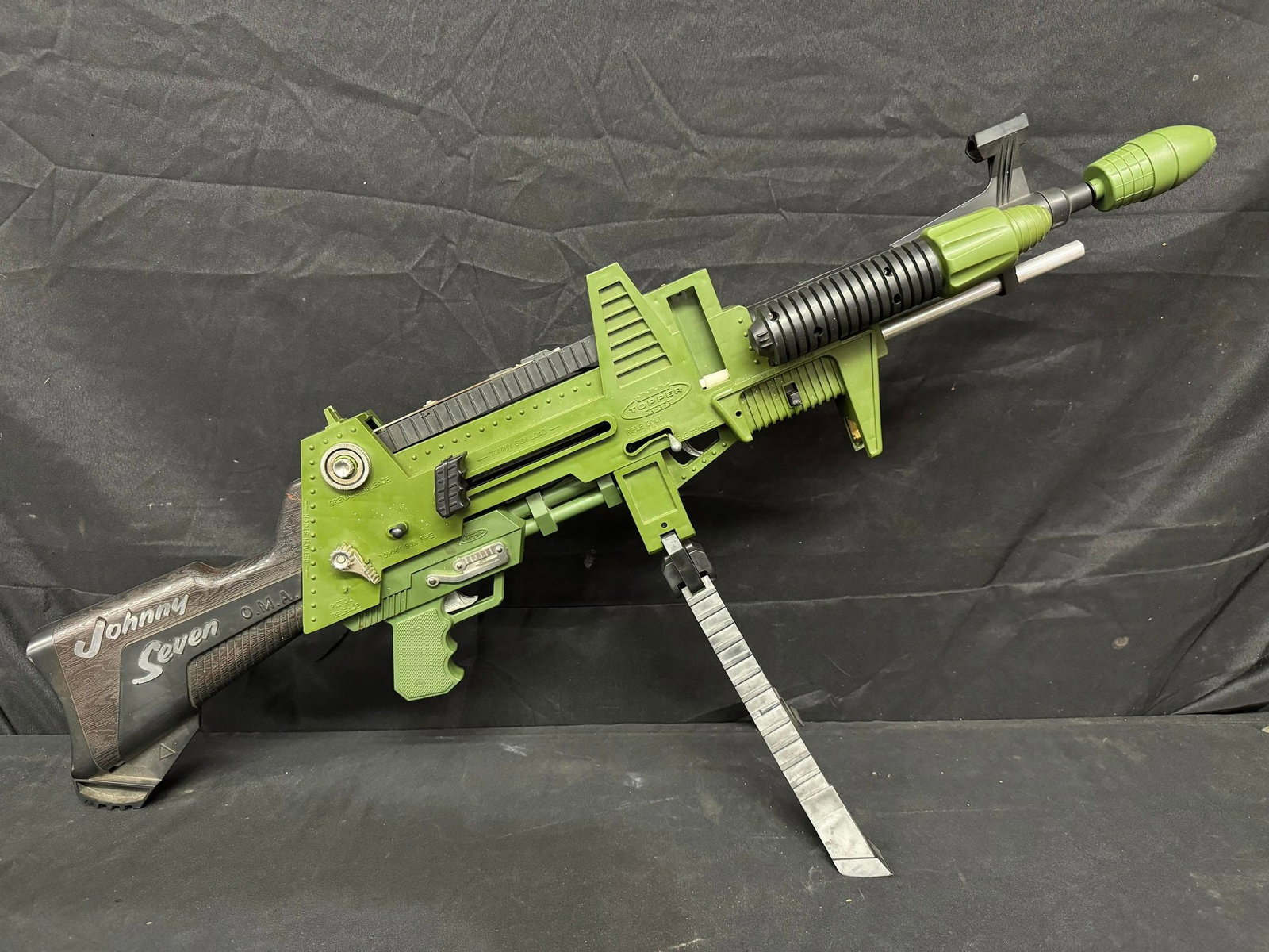Johnny Seven "Topper" Toy Rifle: Johnny Seven "Topper" Toy Rifle