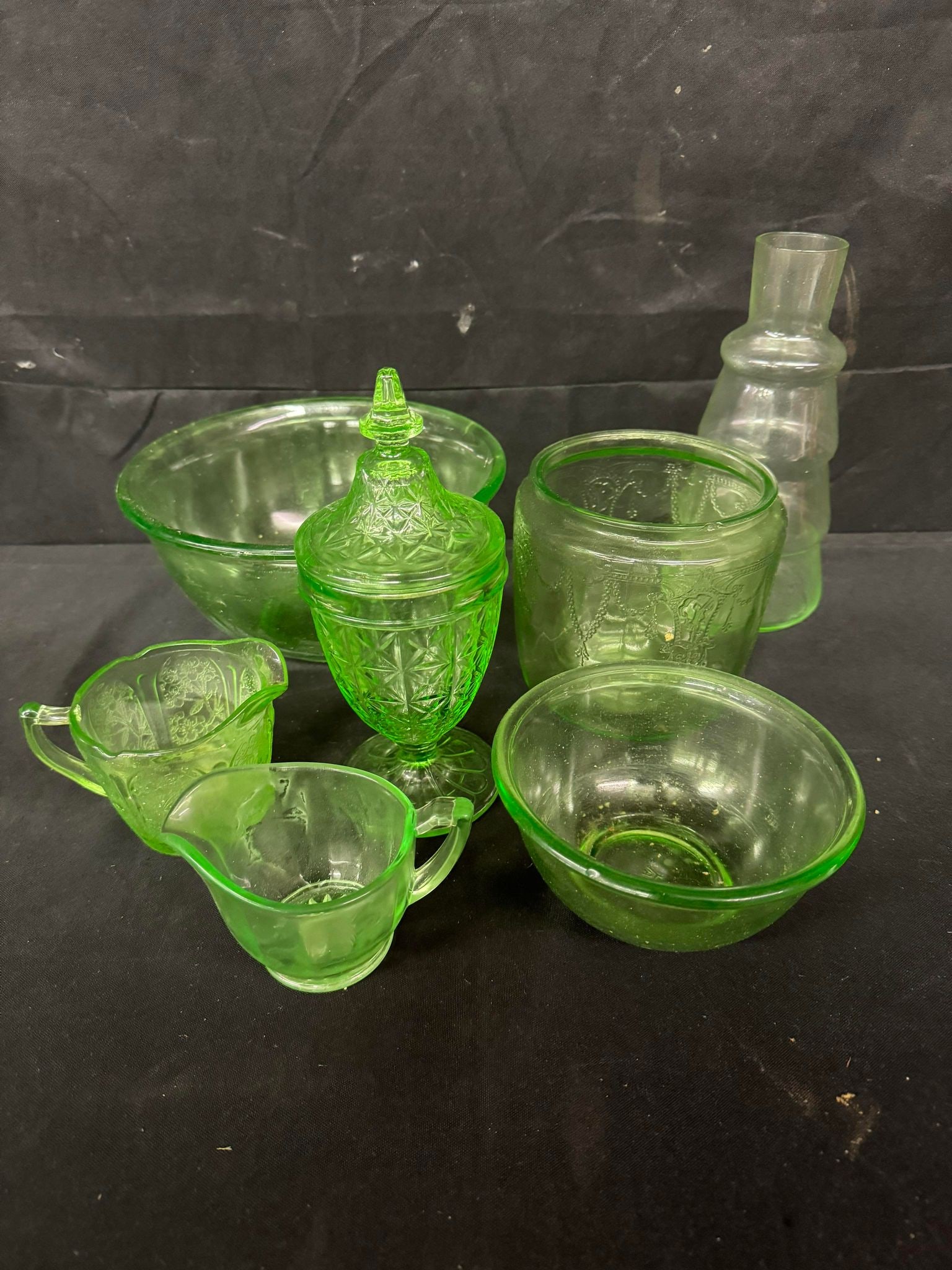 Green Depression / Uranium Glass (1 of 1)