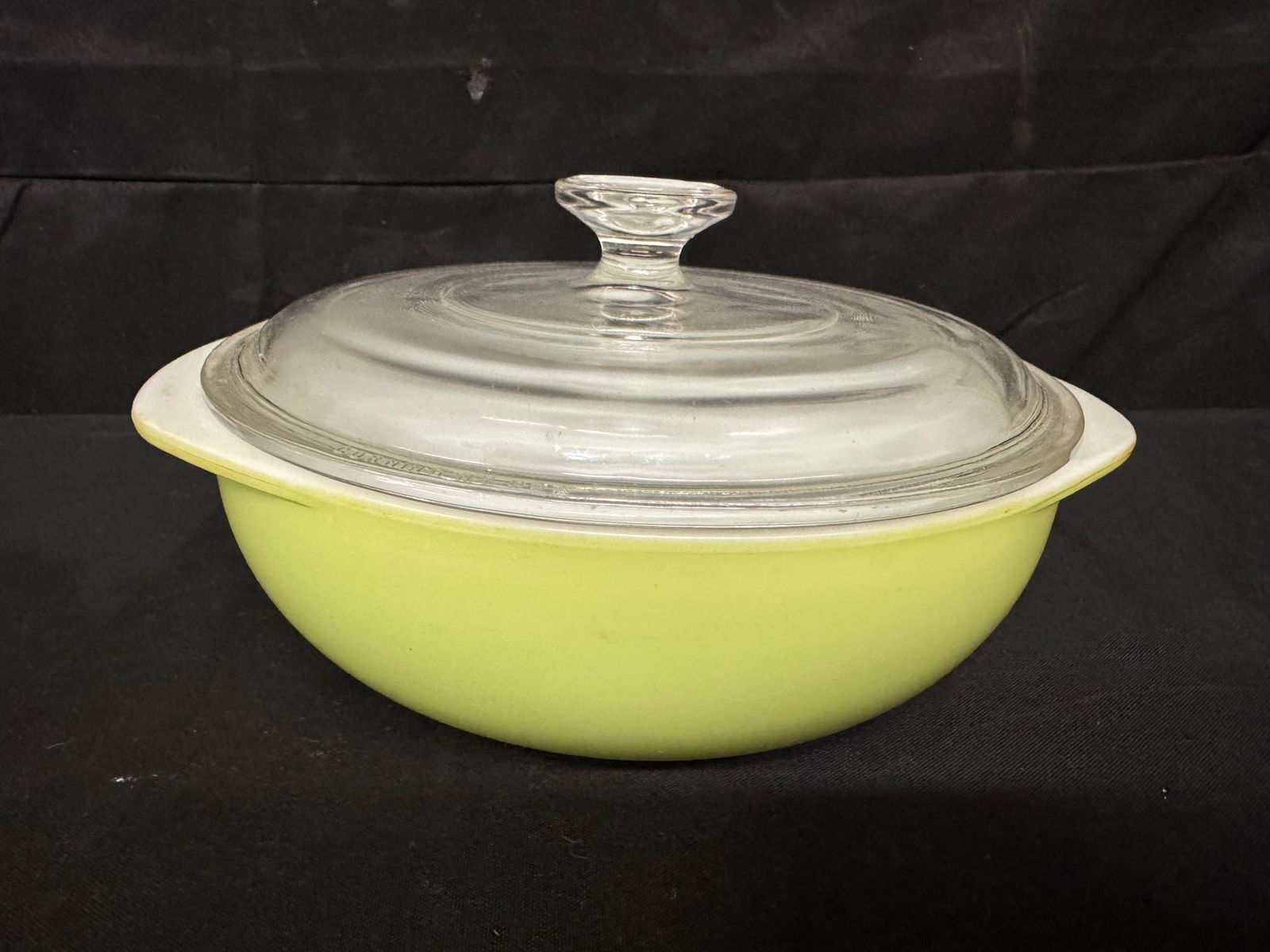 PYREX Covered Dish (1 of 3)