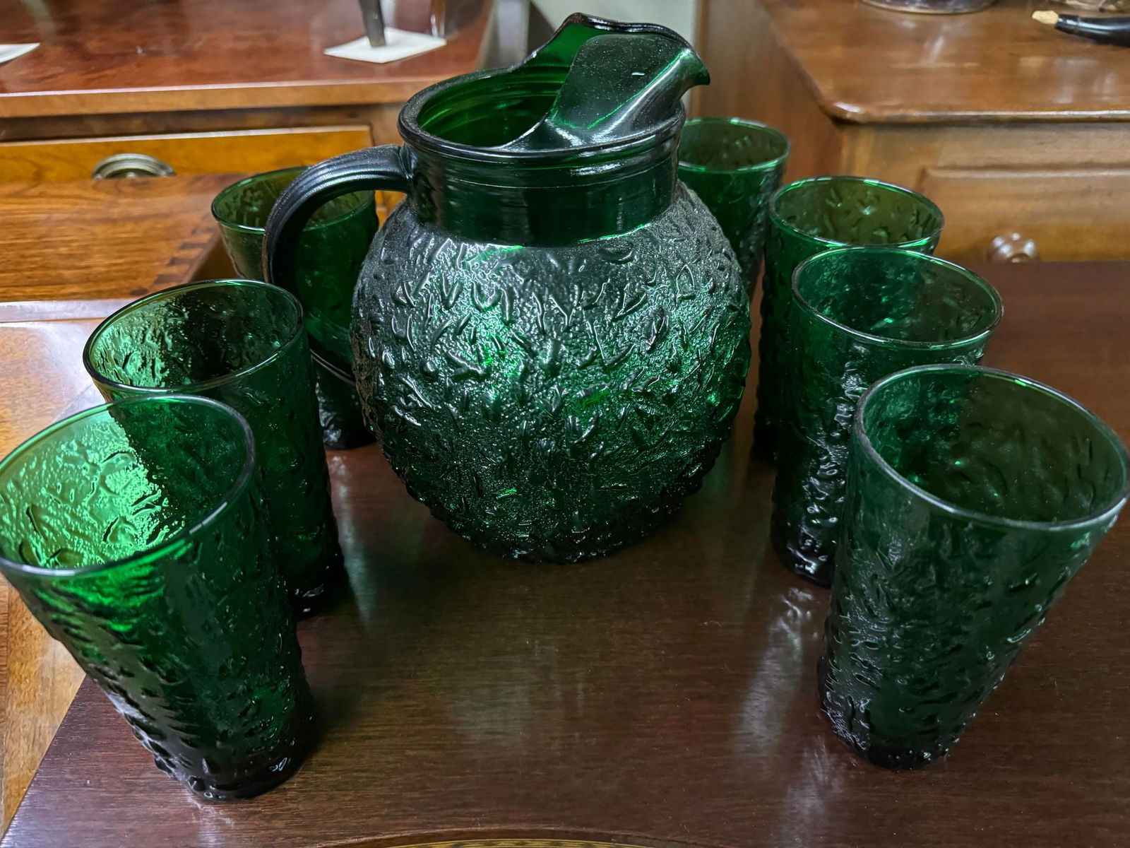 Vintage Green Lemonade Pitchers and Glasses (1 of 1)