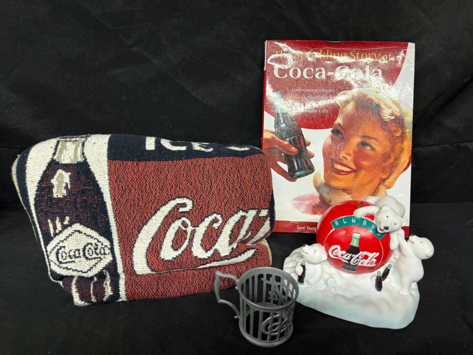 Coca-Cola Collectibles: Coca-Cola Collectibles