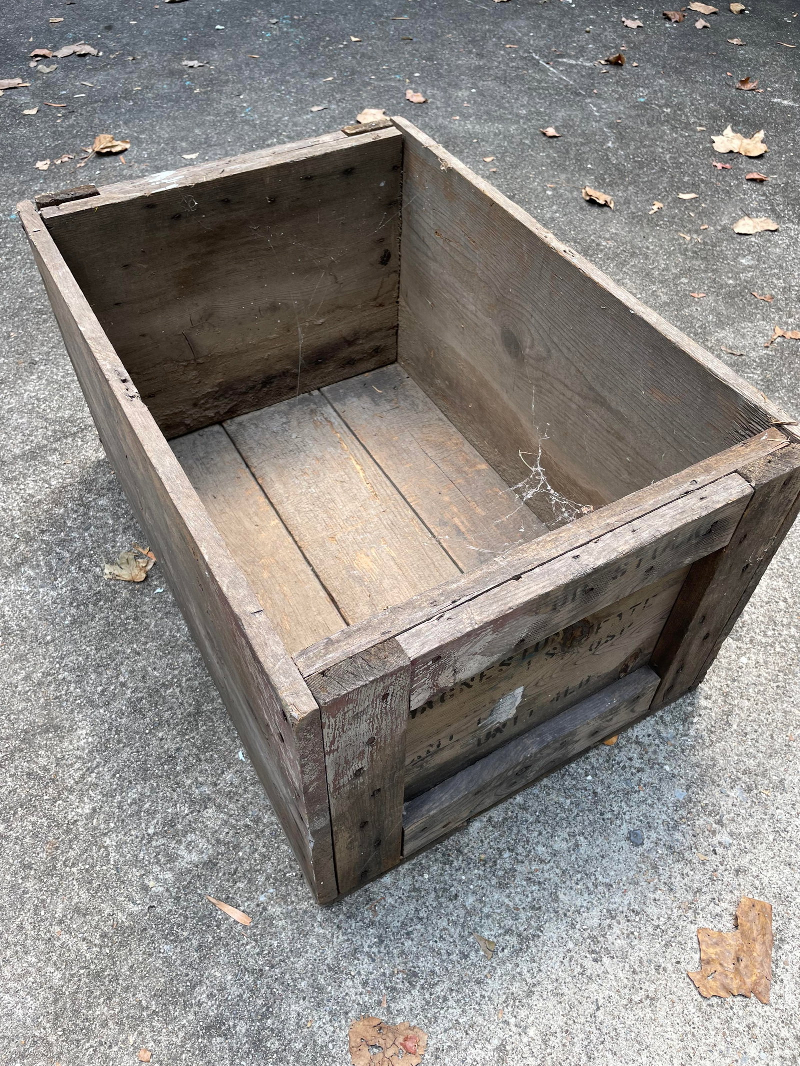 Wooden Shipping Crate: Wooden Shipping Crate
