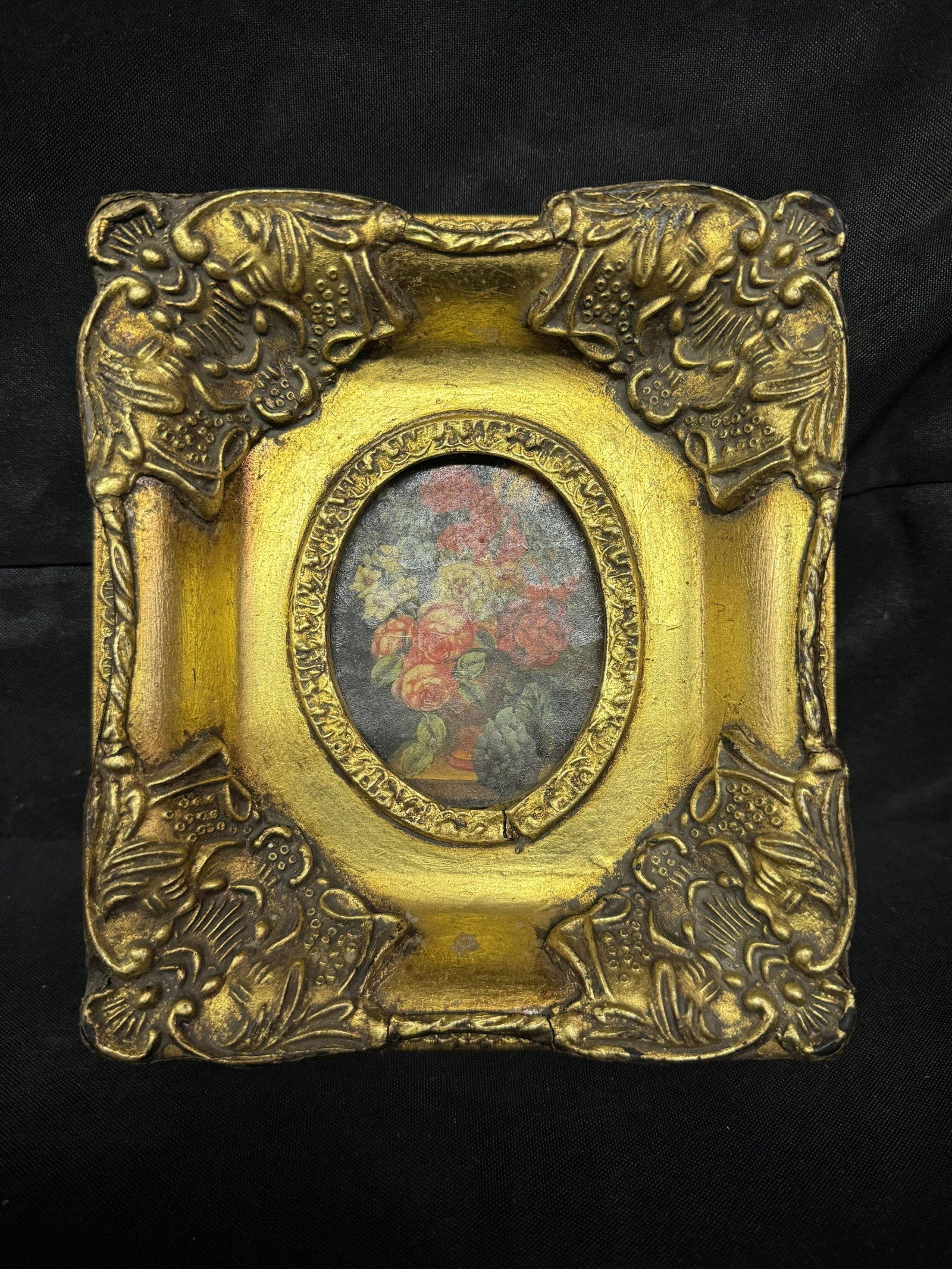 Shadowbox Style Floral Art: Shadowbox Style Floral Art