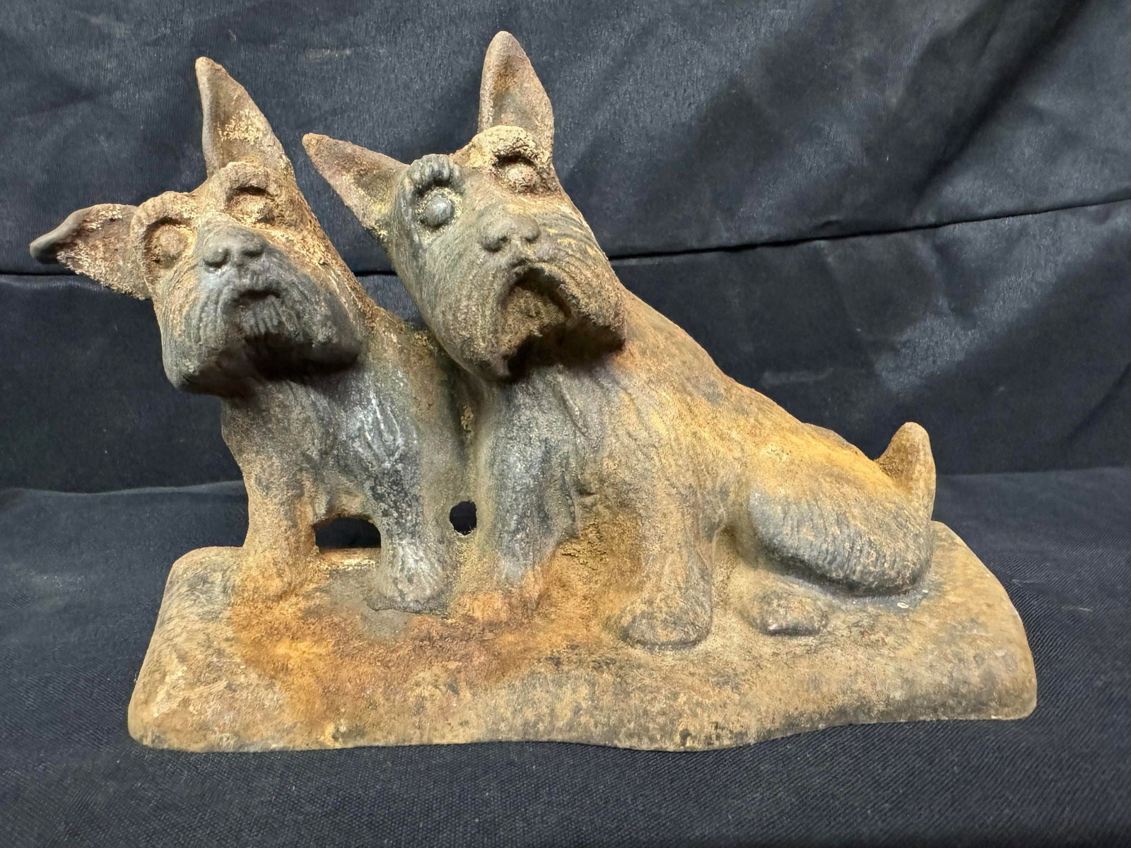 NSM. Co Cast Iron Scotty Dogs Door Stop: NSM. Co Cast Iron Scotty Dogs Door Stop