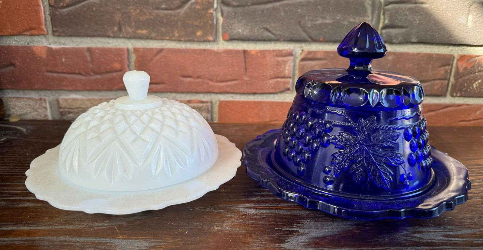 Anchor Hocking Milk Glass Prescut Pineapple Pattern Covered Round Butter Dish, Vintage Mosser Grapes (1 of 2)