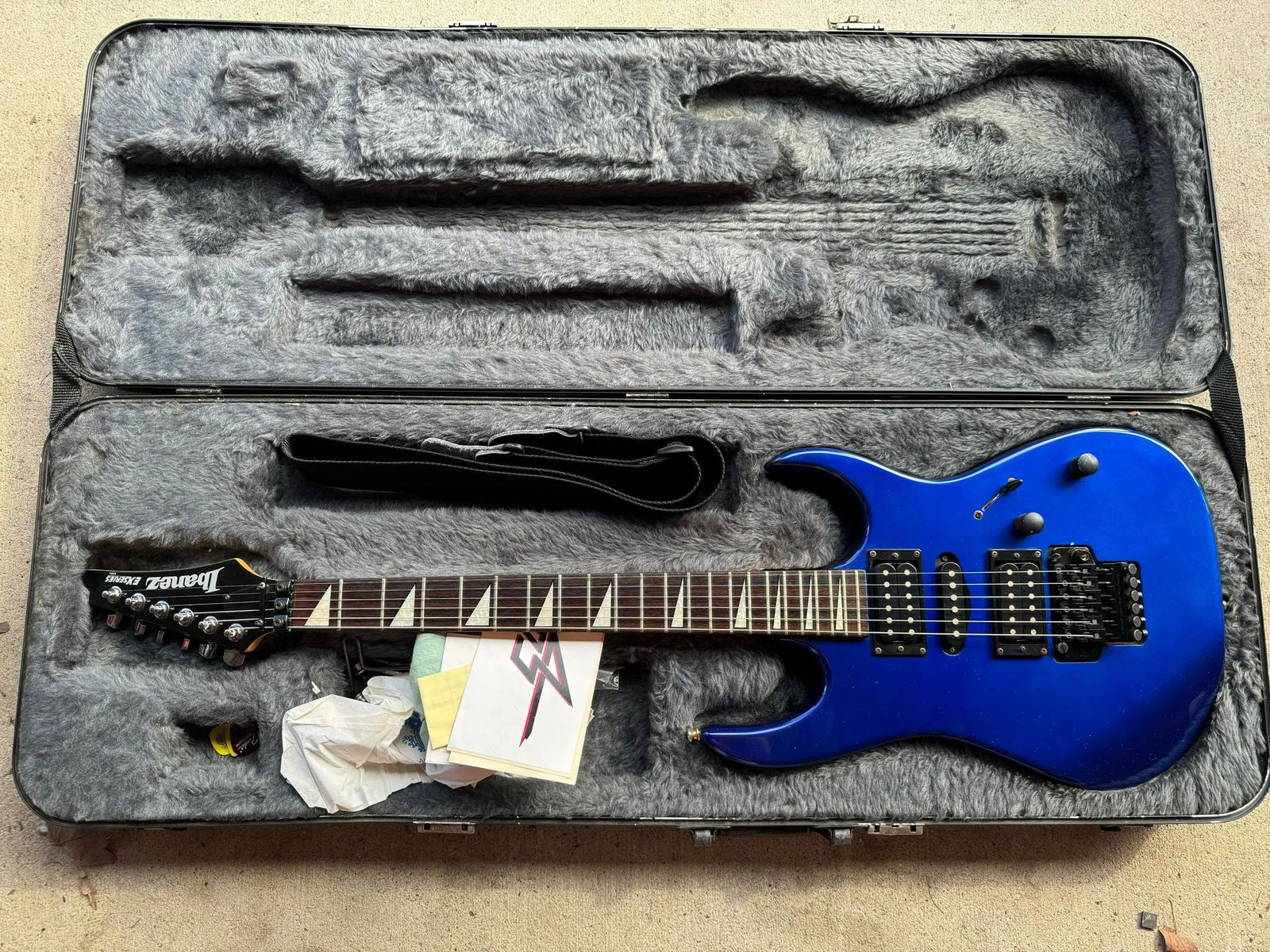 Ibanez EXSeries 6 String Electric Guitar S/N:9104525: Ibanez EXSeries 6 String Electric Guitar S/N:9104525