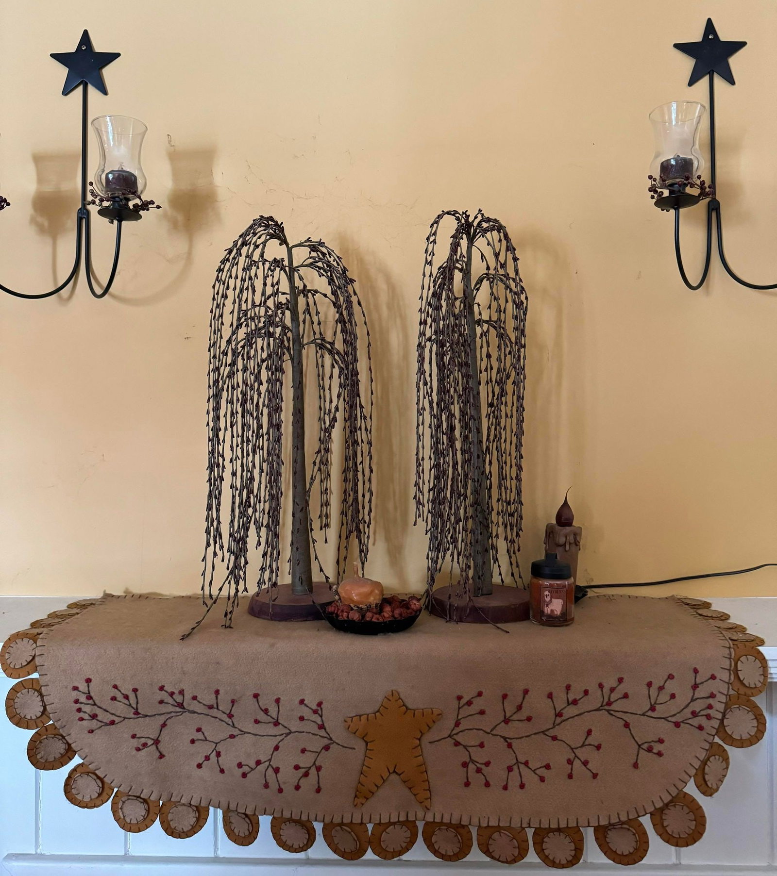 Americana Mantle Décor: Americana Mantle Décor