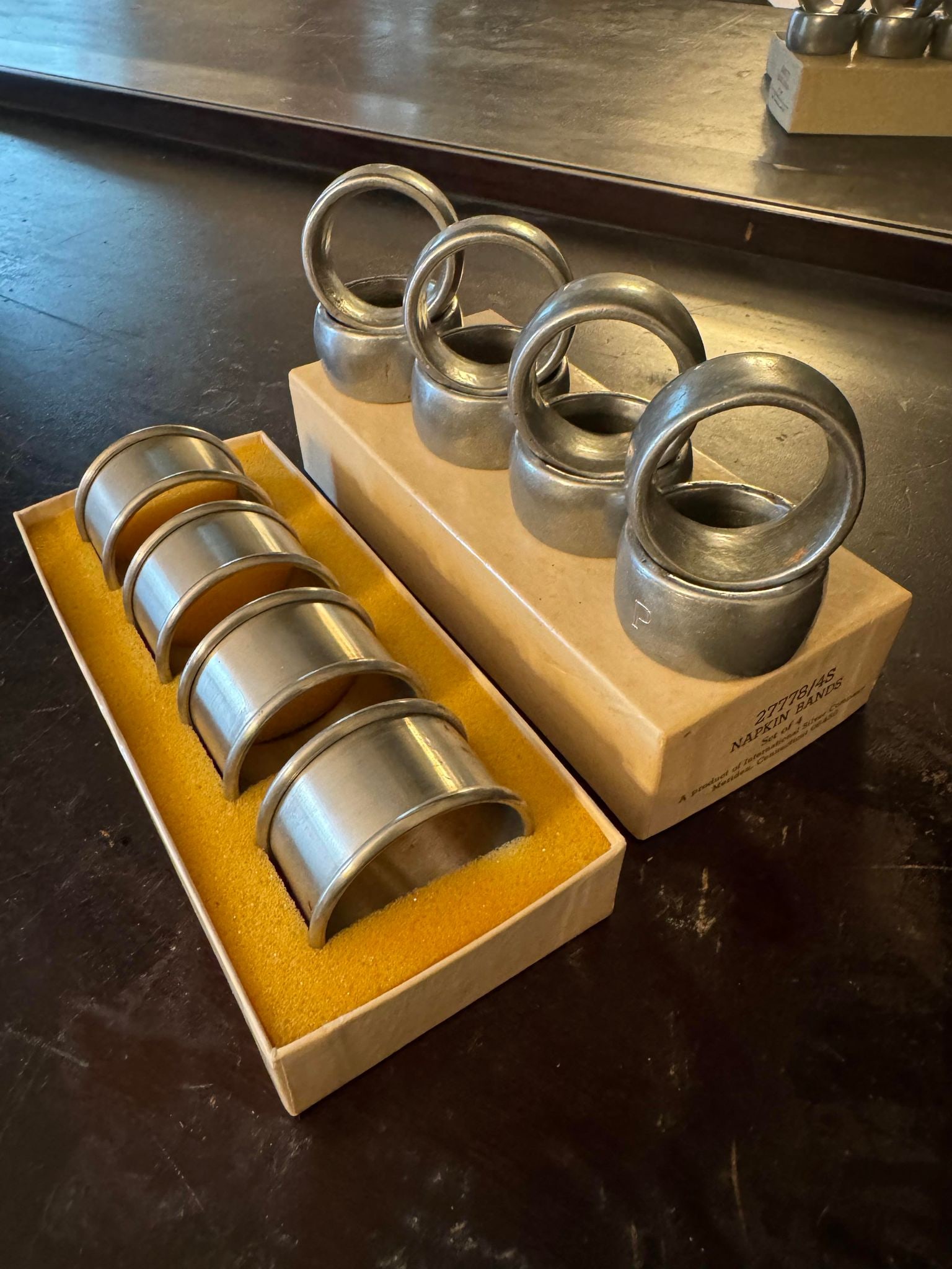 3 Sets of 4 Napkin Bands: 3 Sets of 4 Napkin Bands