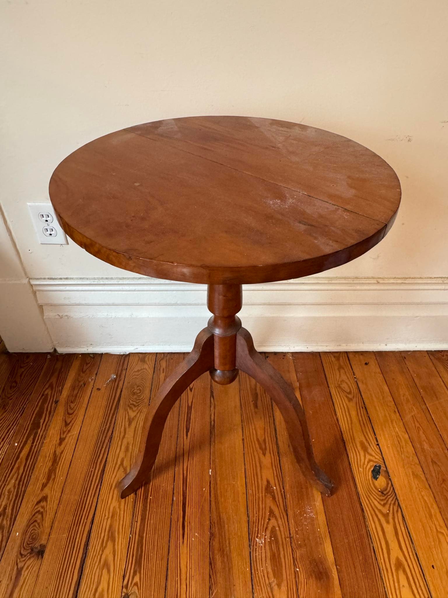 Petite Drop Leaf Side Table / Plant Table: Petite Drop Leaf Side Table / Plant Table