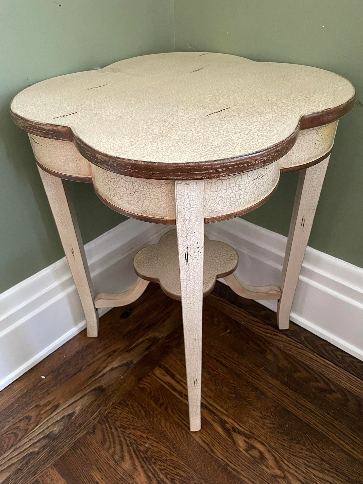 Patina Clover Table: Patina Clover Table