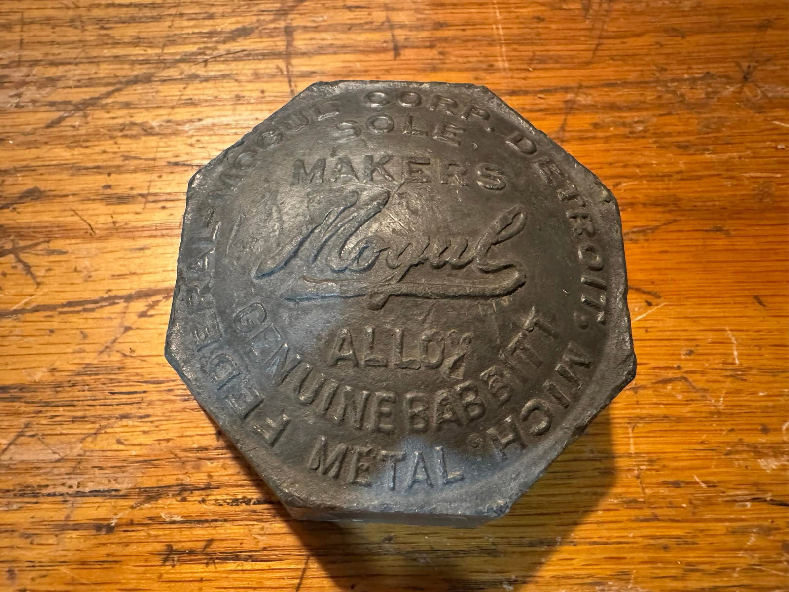 Genuine Federal Mogul Lead Babbitt, Detroit Mich.: Genuine Federal Mogul Lead Babbitt, Detroit Mich.