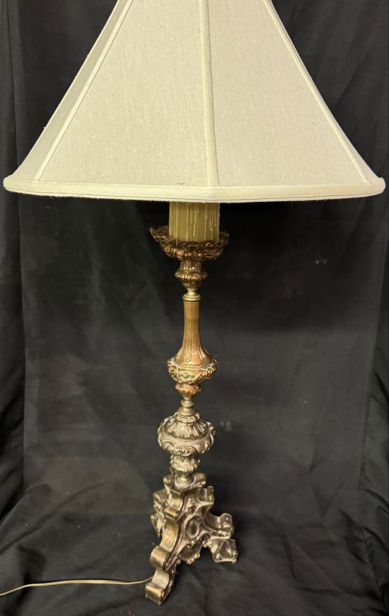Ornate Brass Candlestick Lamp: Ornate Brass Candlestick Lamp
