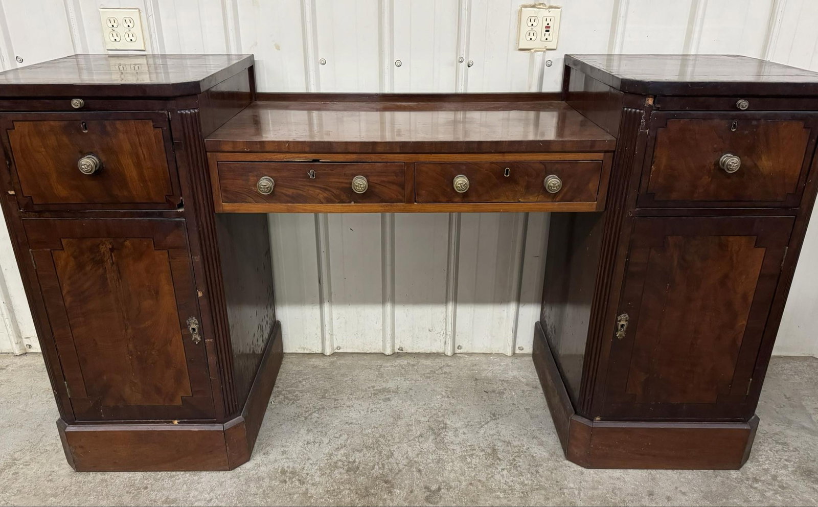 Antique Georgian Pedestal Mahogany Bow Sideboard: Antique Georgian Pedestal Mahogany Bow Sideboard
