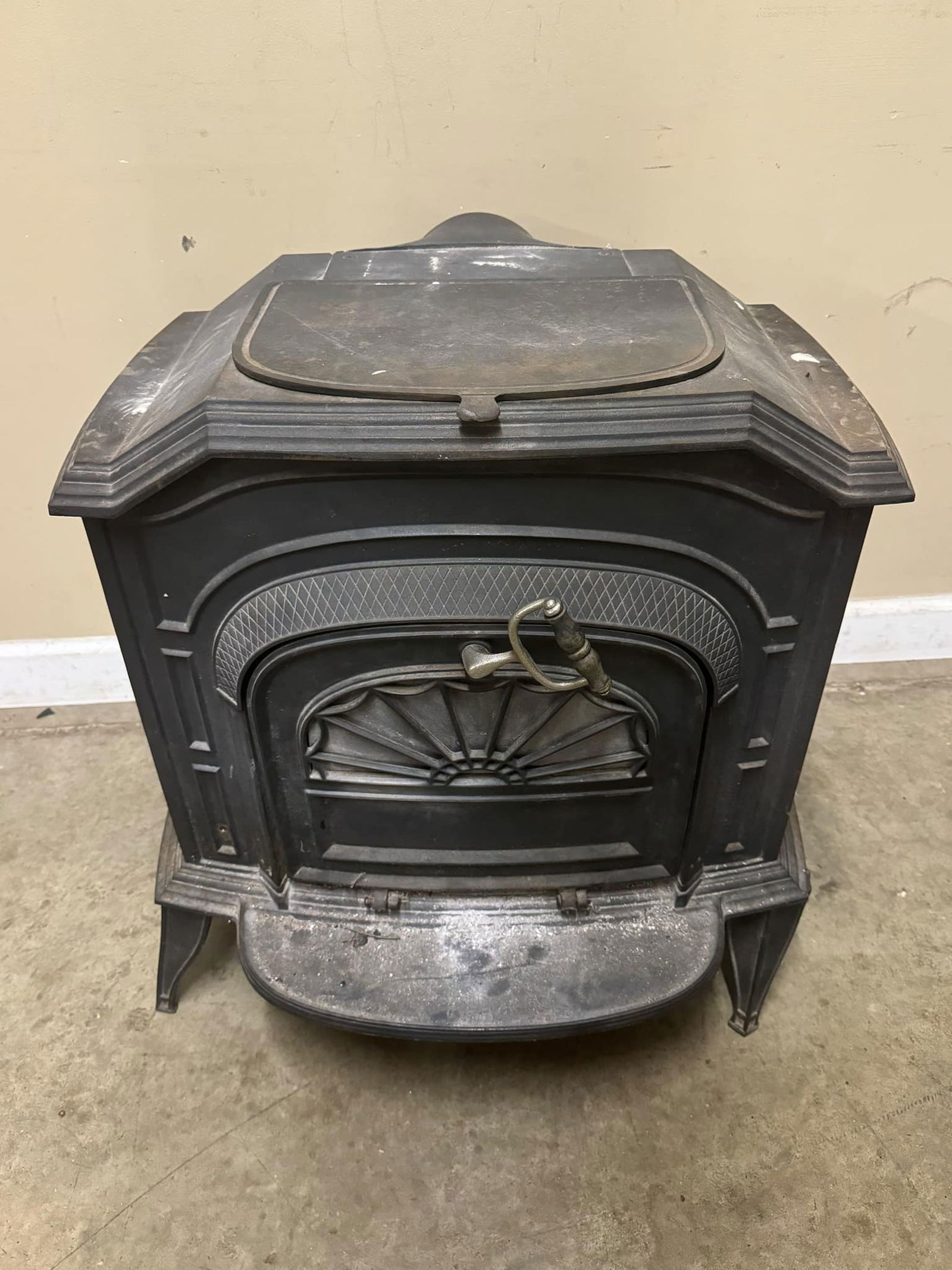 Wood Stove (1 of 2)
