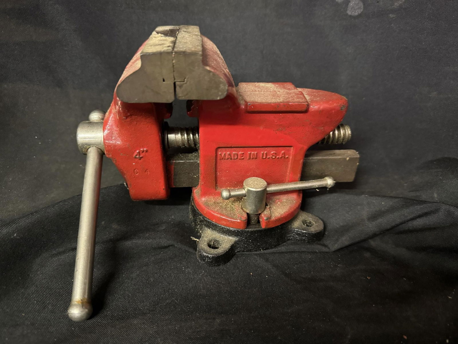 Brink&Cotton Tabletop Vise (1 of 2)