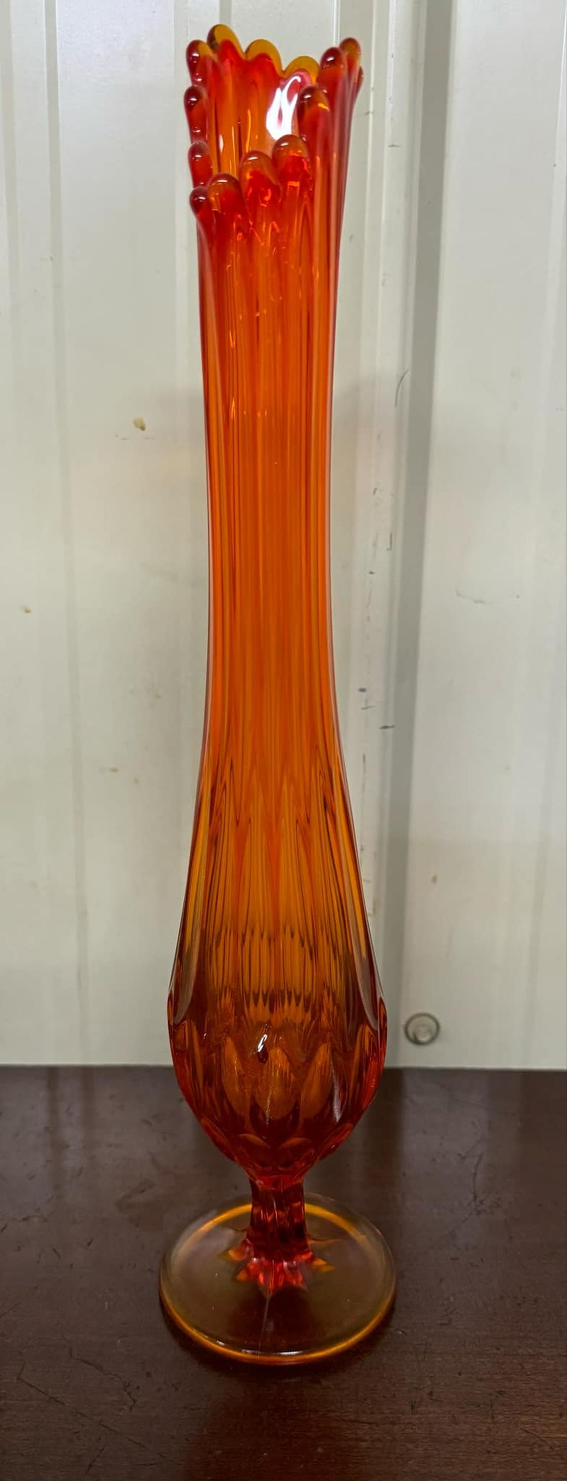 VTG Fenton Amberina Thumbprint Colonial Orange Swung Bud Vase 15.5" (1 of 3)