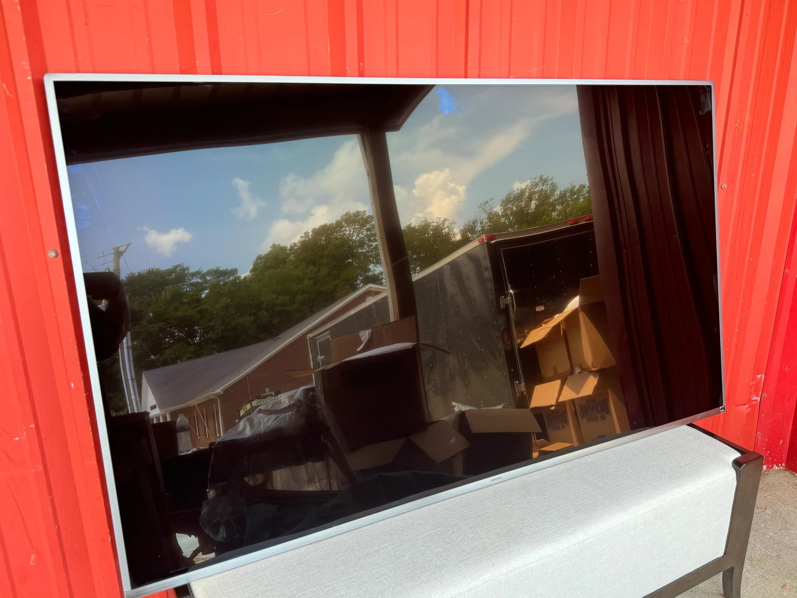 Samsung Flatscreen TV (1 of 3)