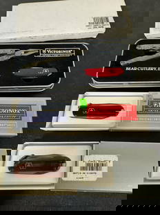 Trio of Victorinox Swiss Army Knives: Trio of Victorinox Swiss Army Knives
