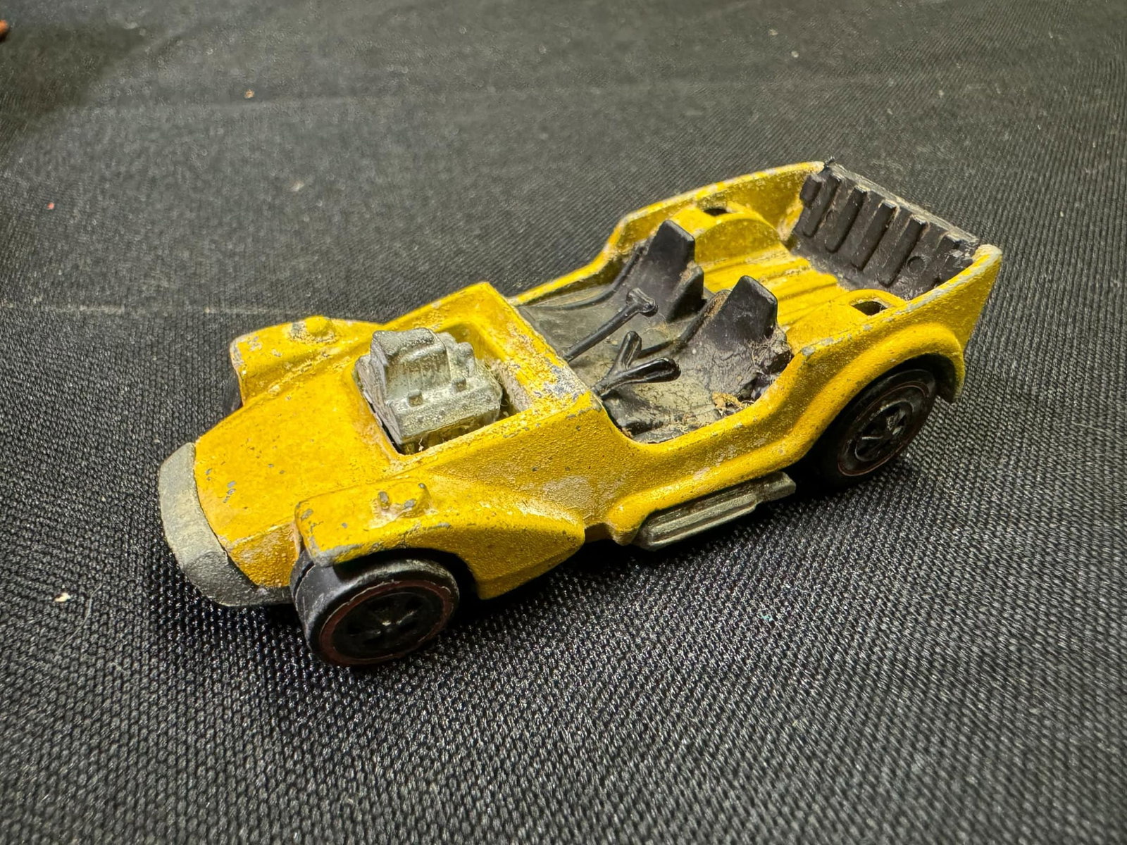 Hot Wheels "Ice T" Toy Car: Hot Wheels "Ice T" Toy Car