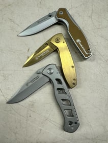 Three (3) Smith&Wesson Pocketknives