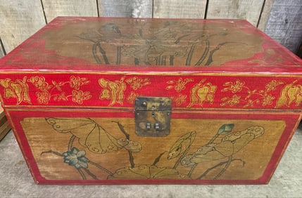 Vintage Oriental Trunk