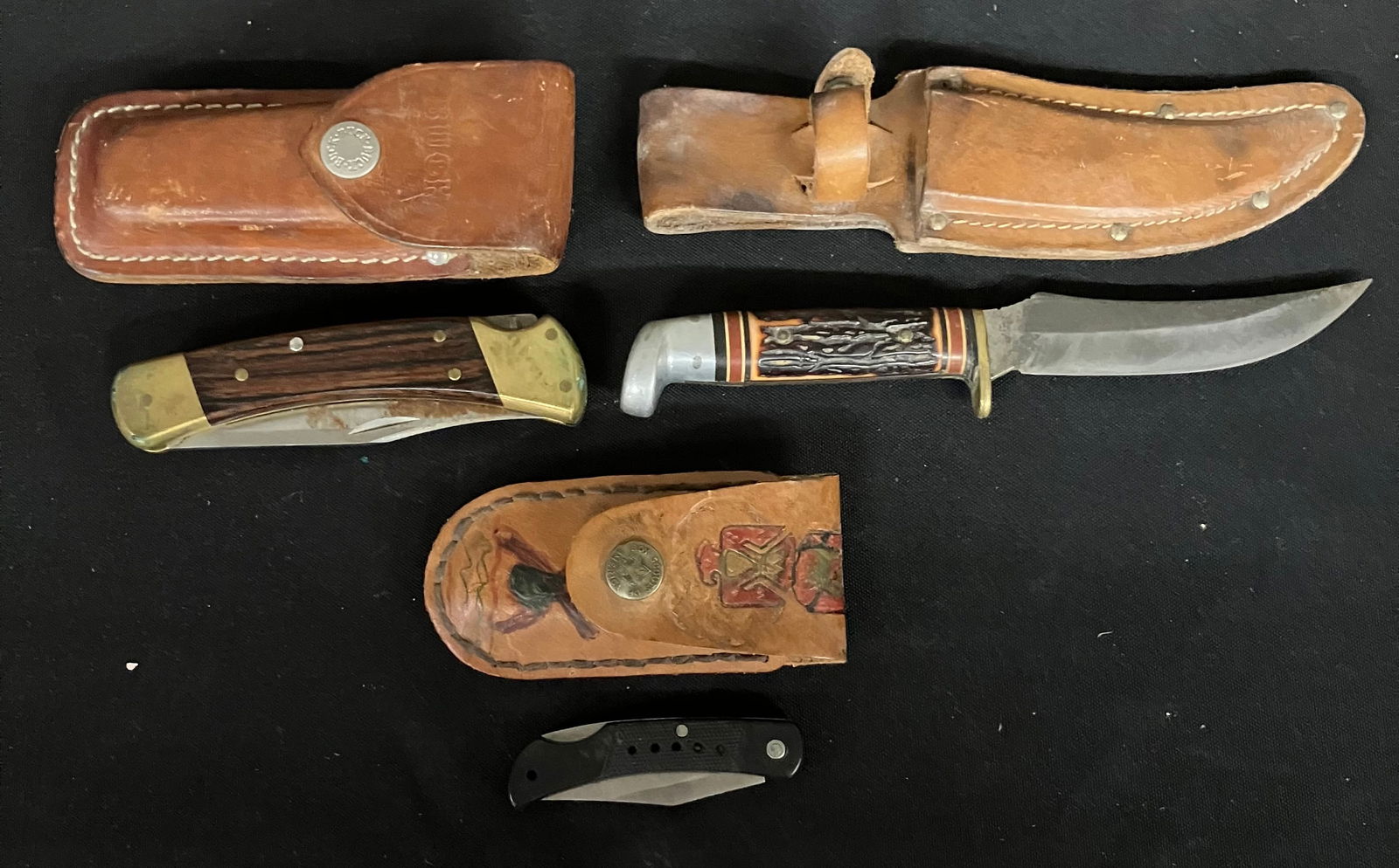 Trio Of Knives Including Buck Knife "Work-Man" With Leather Sheath, Western U.S.A. Stag Handle Knife (1 of 6)