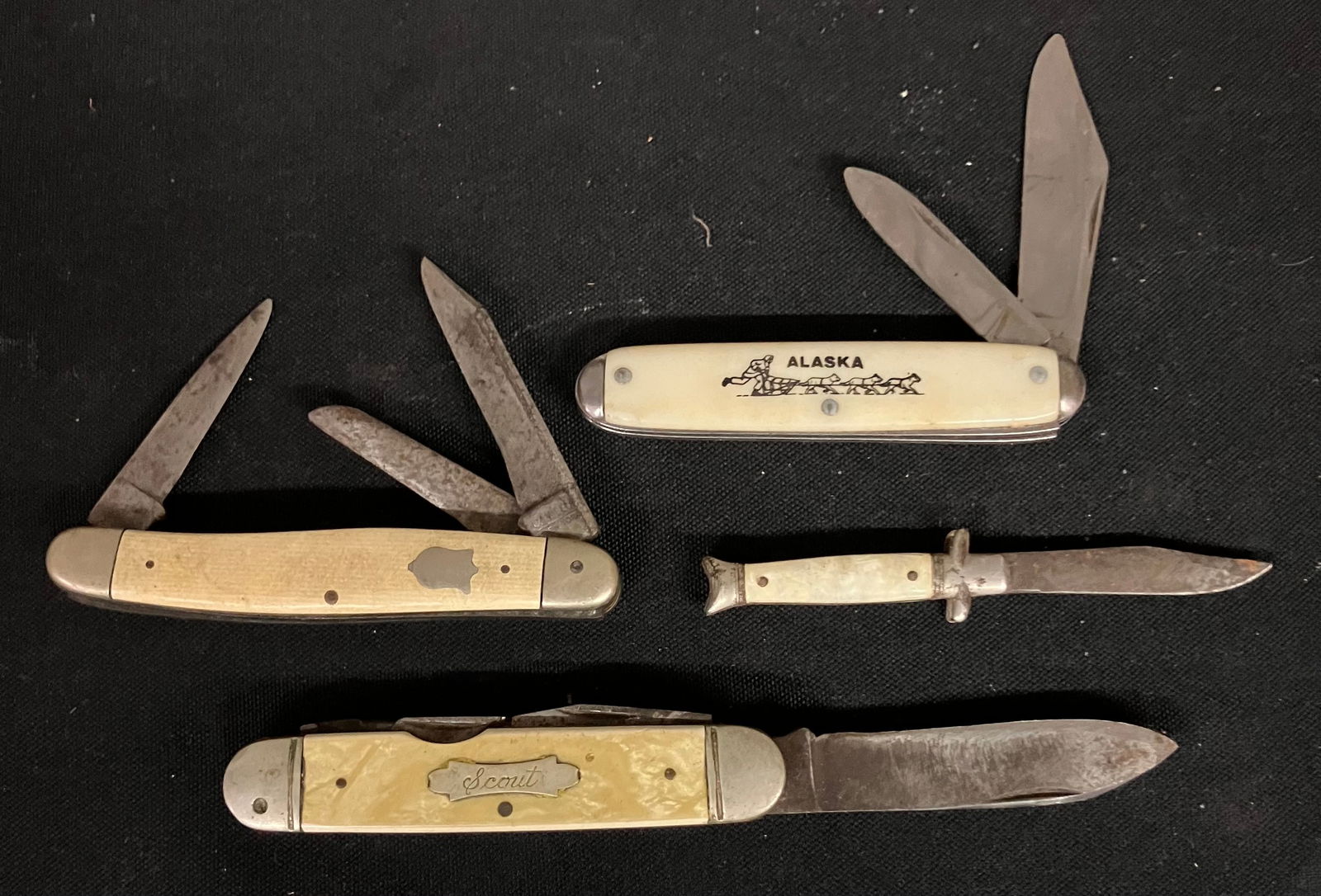Lot Of Collectible Pocket Knives Including Pearl "Scout" Knife, Vintage Alaska Pocketknife With Dog (1 of 4)