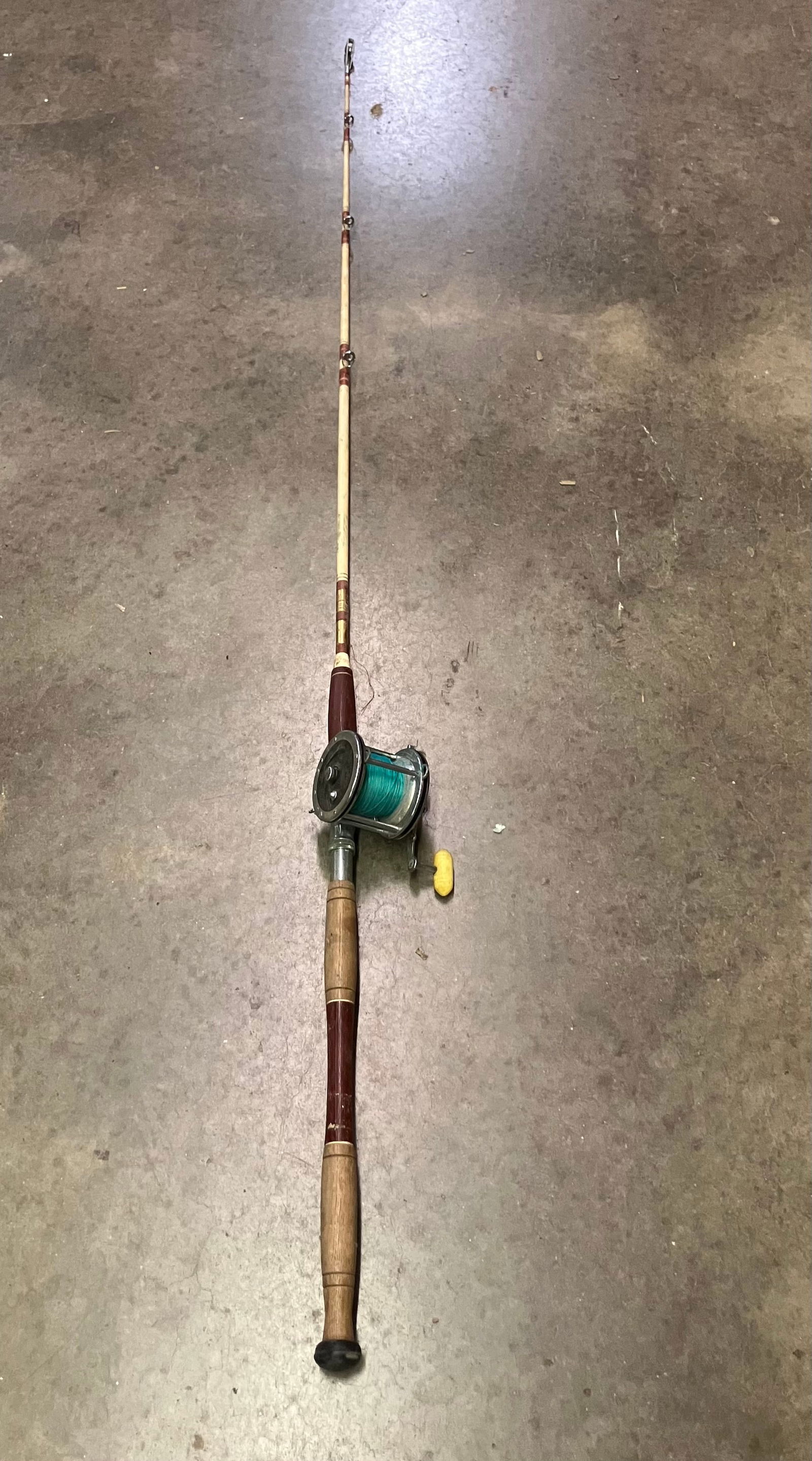 Vintage Fishing Rod With Penn Senator 4/0 Penn Reels USA 74" (1 of 4)