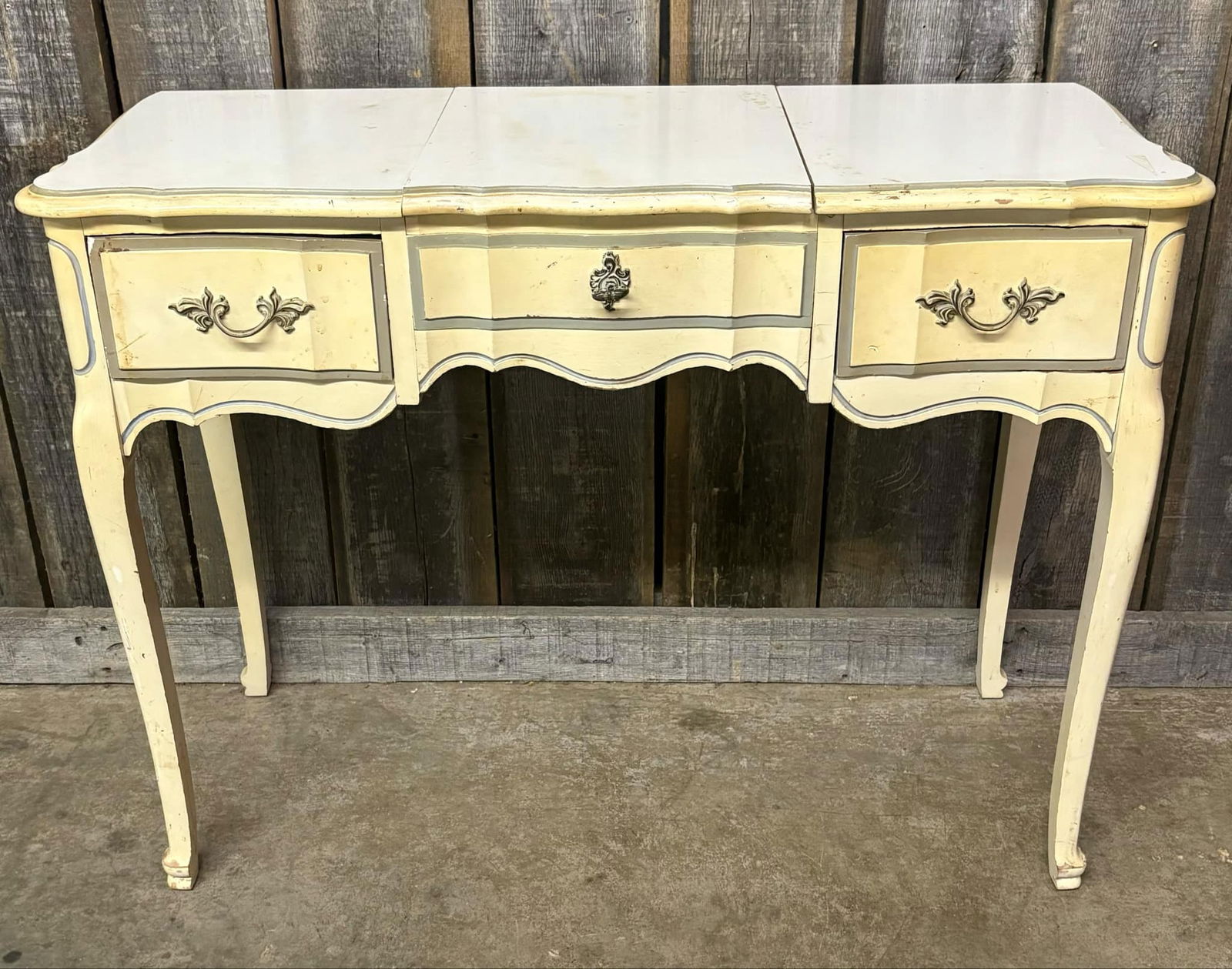 Vintage French Provincial Style Vanity Desk With Mirror Bedroom Furniture 39"X16"X29" (1 of 4)