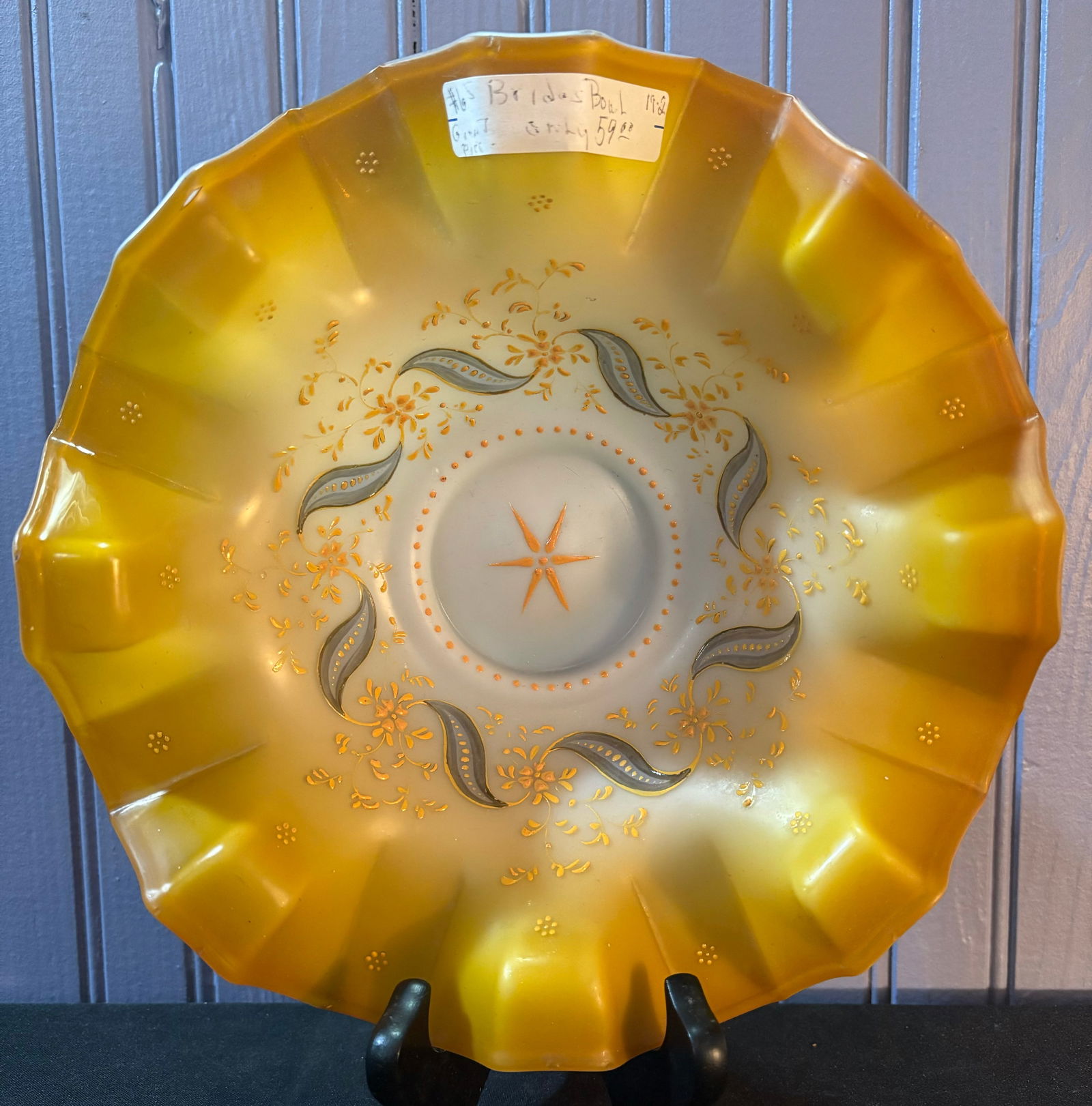 Beautiful Vintage Rare Bride's Basket Bowl 10" (1 of 3)