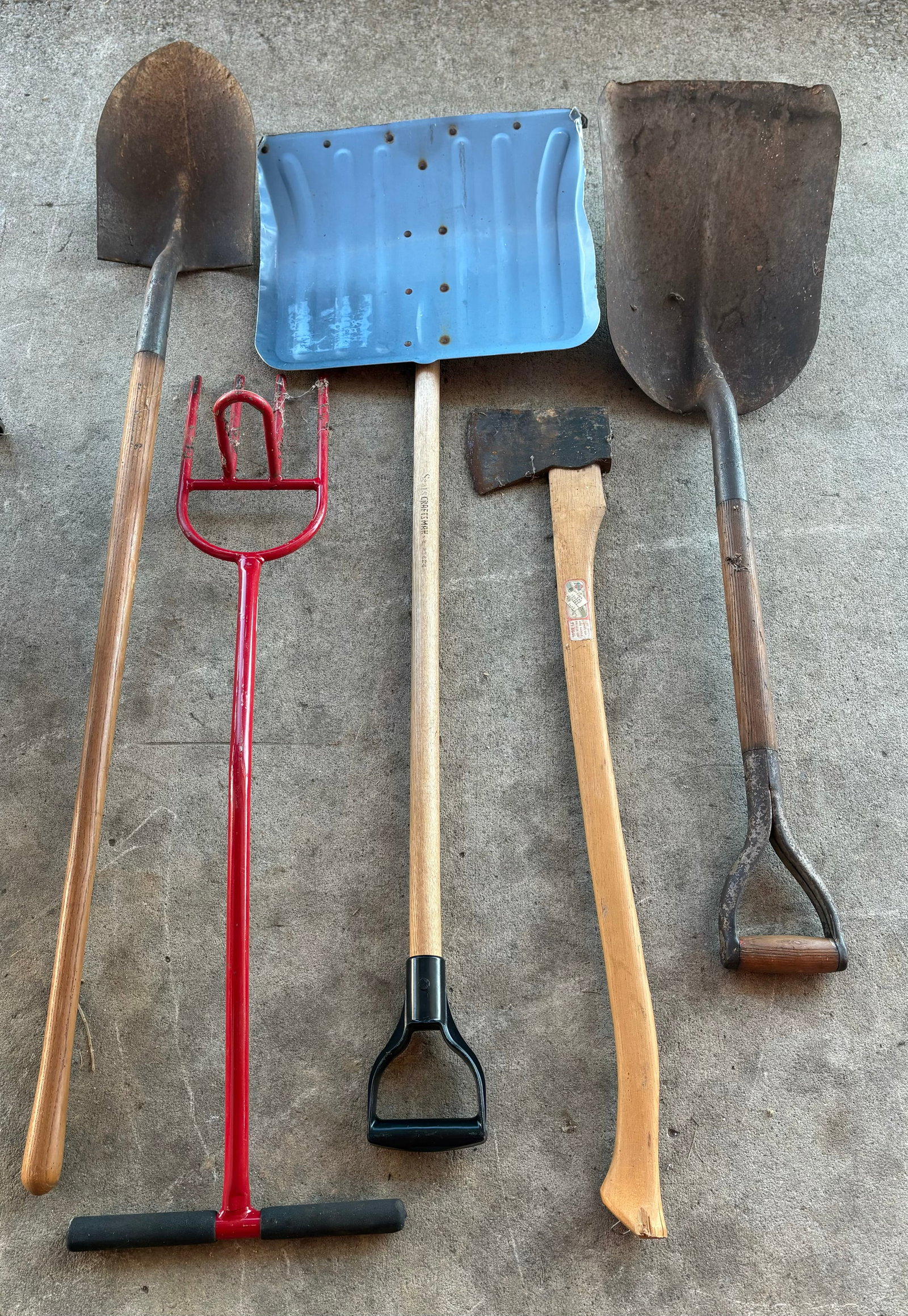 Collection Of Hand Tools (Largest 58"): Collection Of Hand Tools (Largest 58")