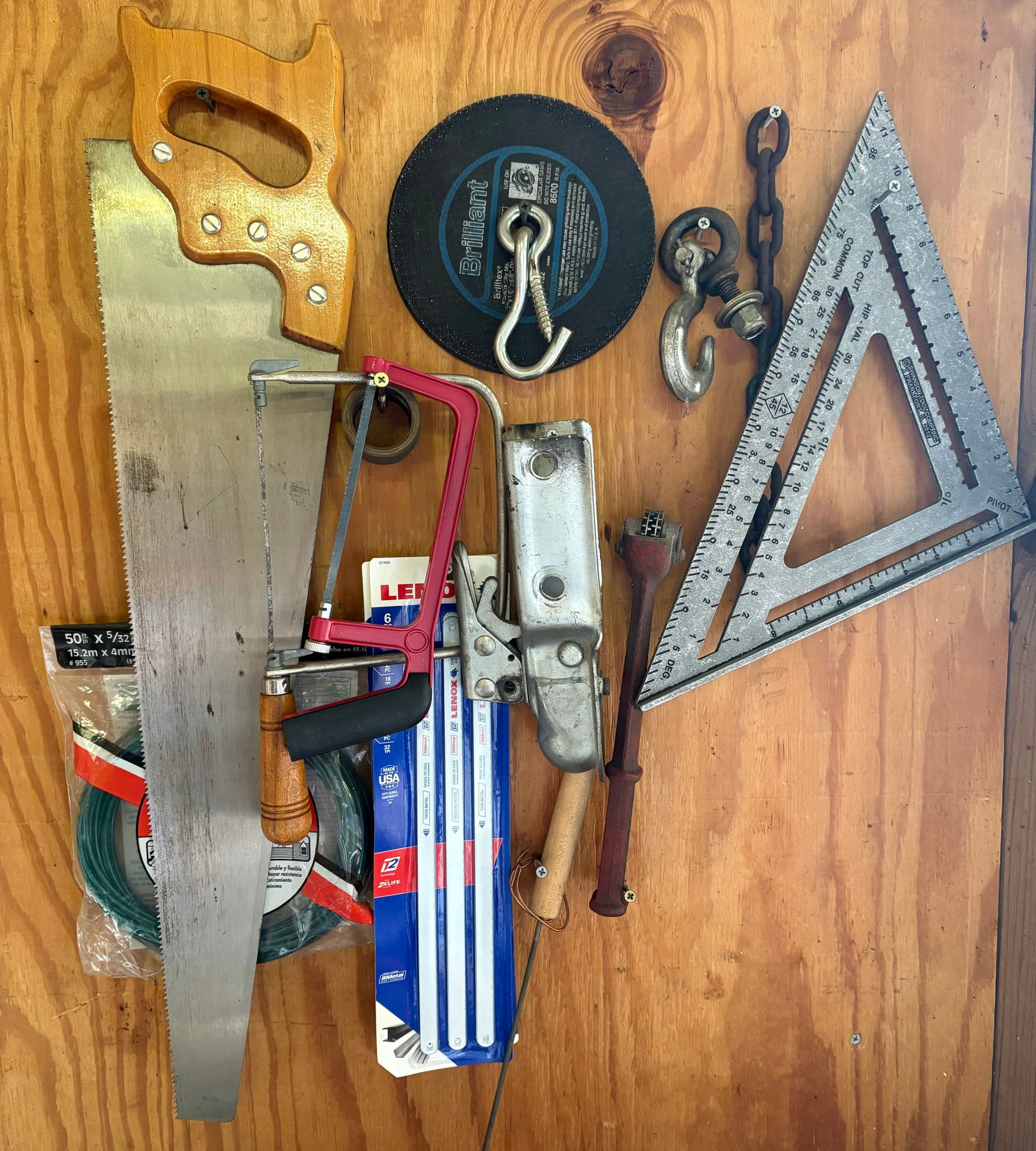 Lot Including Swanson Square, Trailer Hitch, Lenox Saw Blades And Hand Saw 29" (1 of 3)