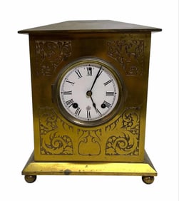 Victorian Brass Mantle Clock With Etched Design On Front Of Clock 6"X9"X12"