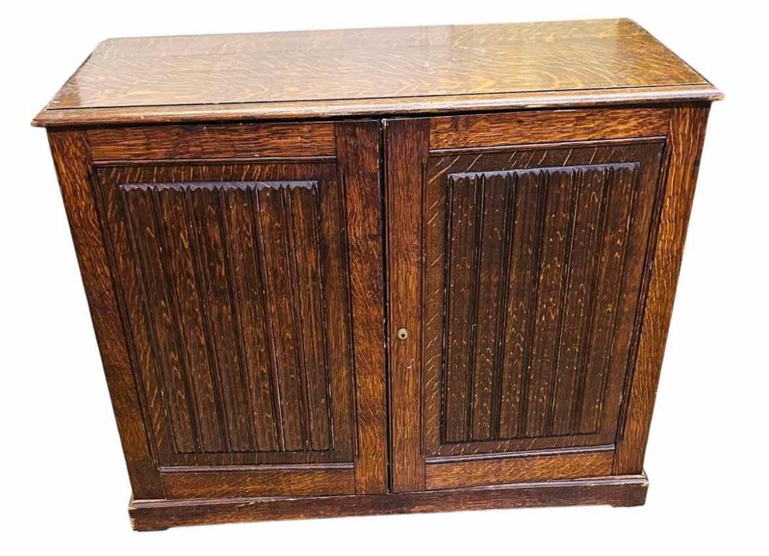 Oak Carved Silverware Chest 15"X33"X27" (1 of 4)