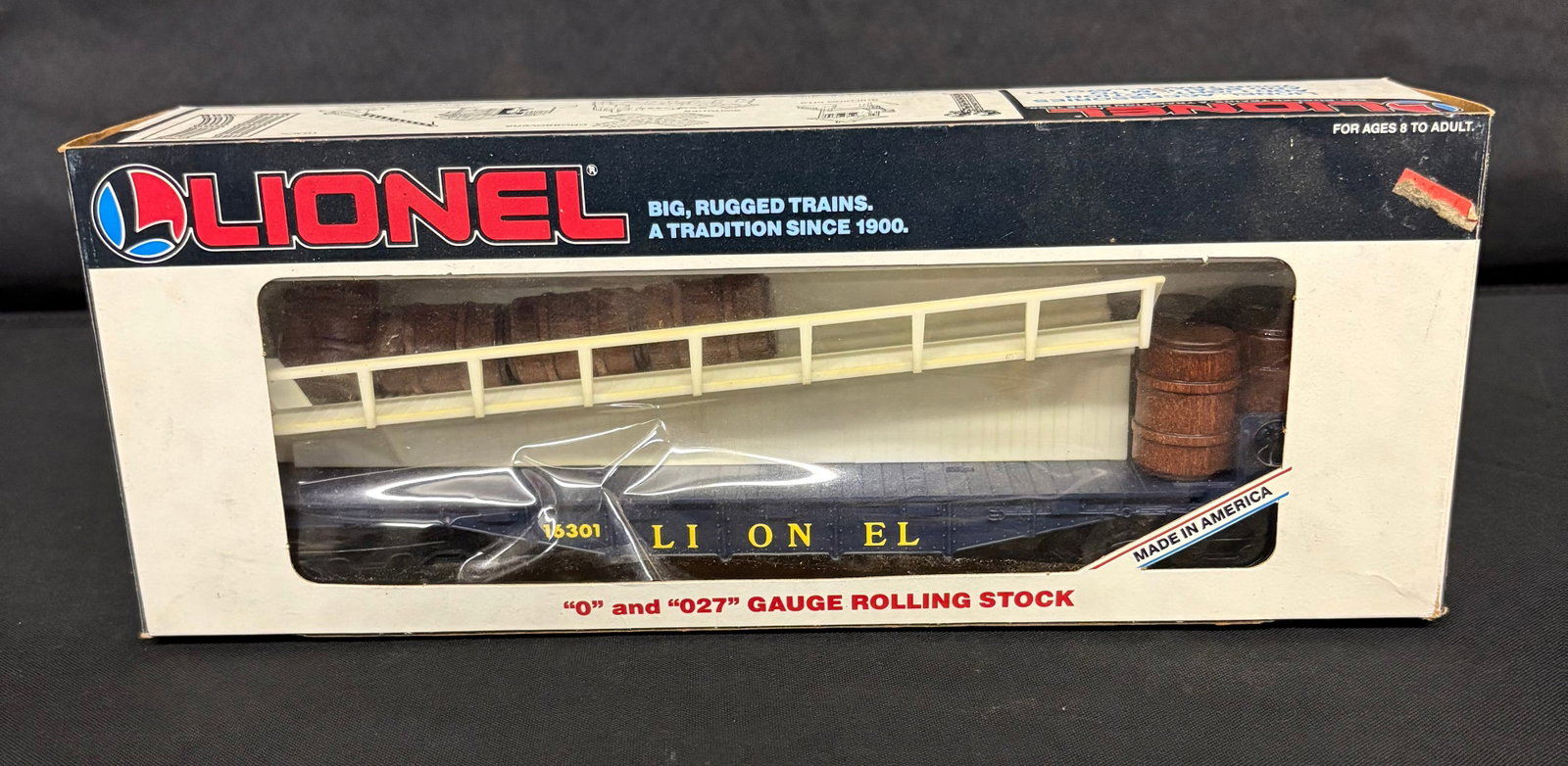 Lionel Barrel Ramp Car 6-16301 With Original Box 11": Lionel Barrel Ramp Car 6-16301 With Original Box 11"