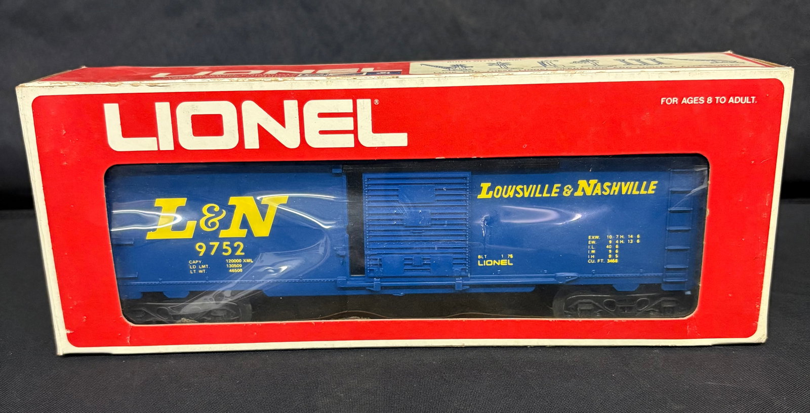 Lionel L-N Box Car 6-9752 Louisville/Nashville With Original Box 12": Lionel L-N Box Car 6-9752 Louisville/Nashville With Original Box 12"