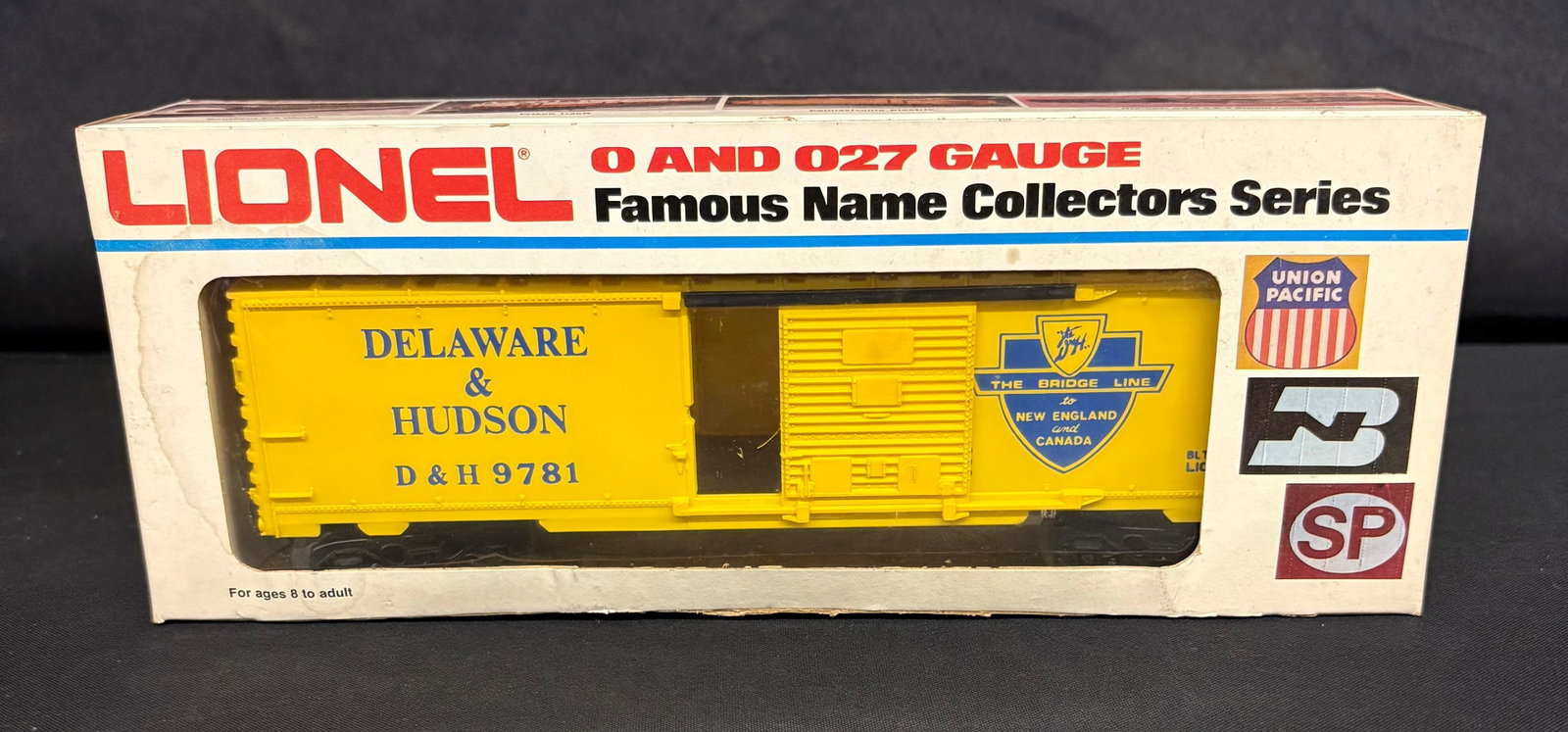 Lionel Delaware - Hudson Box Car 6-9781 O Gauge With Original Box 11.5": Lionel Delaware - Hudson Box Car 6-9781 O Gauge With Original Box 11.5"