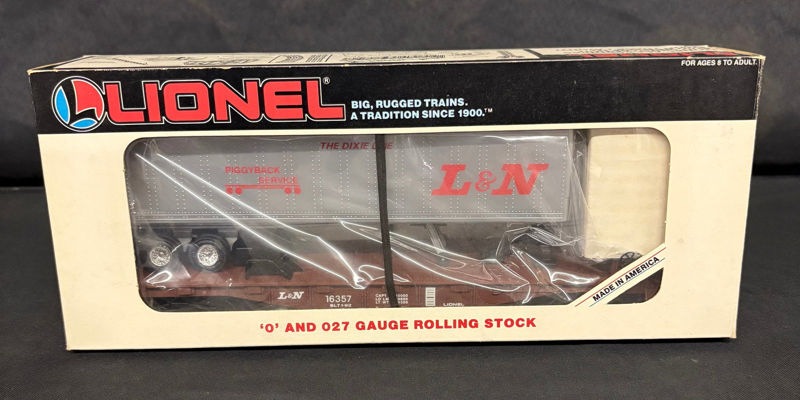 Lionel Louisville - Nashville Flatcar With Trailer 6-16357 With Original Box 12": Lionel Louisville - Nashville Flatcar With Trailer 6-16357 With Original Box 12"
