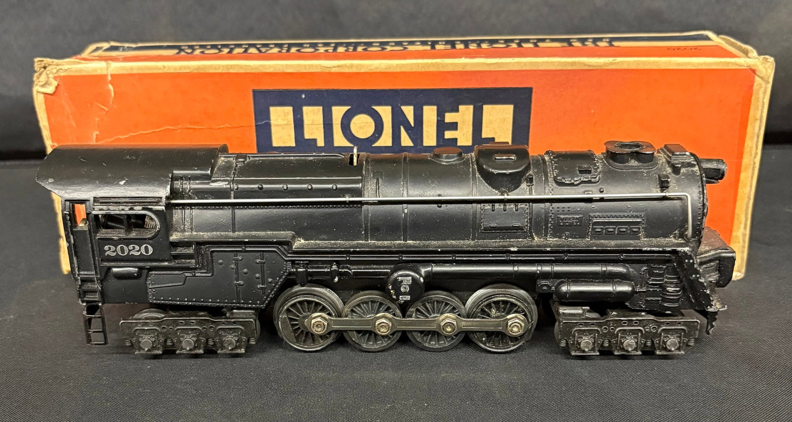 Lionel Engine No. 2020 Locomotive With Smoke Chamber With Original Box 12": Lionel Engine No. 2020 Locomotive With Smoke Chamber With Original Box 12"