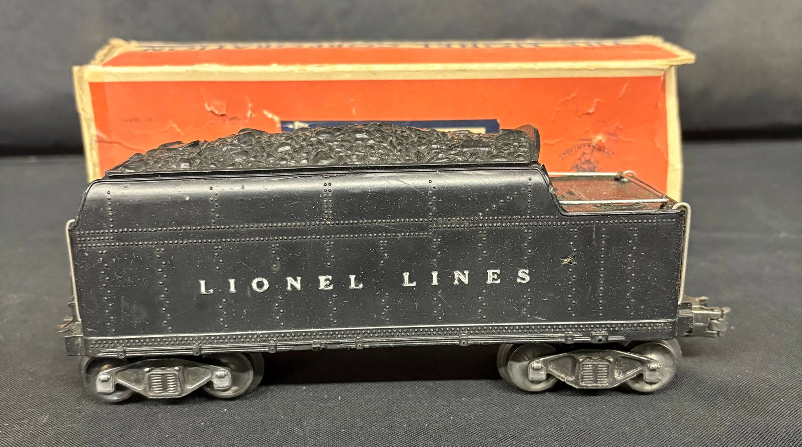 Lionel No. 6466W Whistle Tender Lionel Lines Coal Tender With Original Box 10": Lionel No. 6466W Whistle Tender Lionel Lines Coal Tender With Original Box 10"