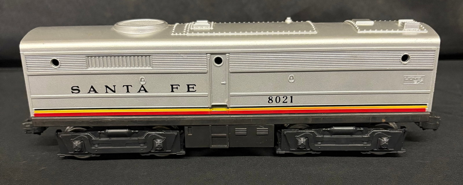Lionel No. 8021 Santa Fe Diesel Locomotive B Unit 11": Lionel No. 8021 Santa Fe Diesel Locomotive B Unit 11"