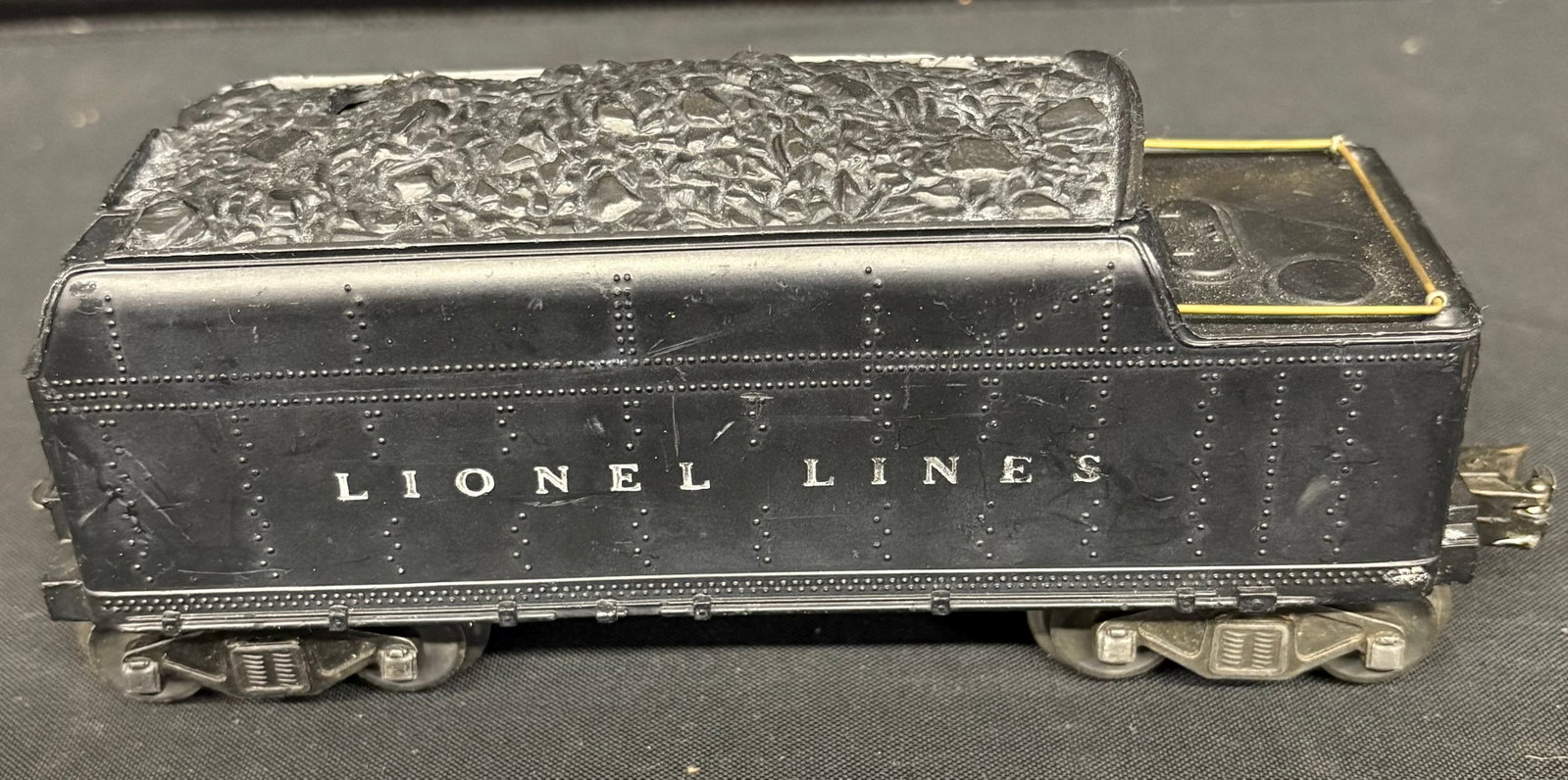 Lionel No. 6020W Tender With Whistle Lionel Lines 8": Lionel No. 6020W Tender With Whistle Lionel Lines 8"