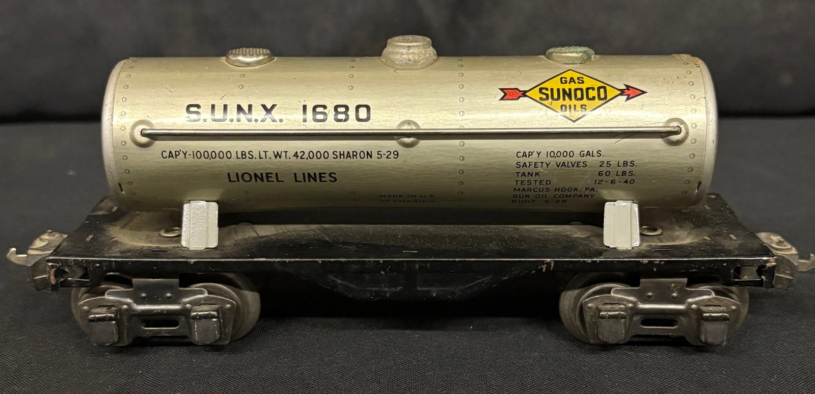 Lionel No. 1680 Sunoco Tank Car 9": Lionel No. 1680 Sunoco Tank Car 9"