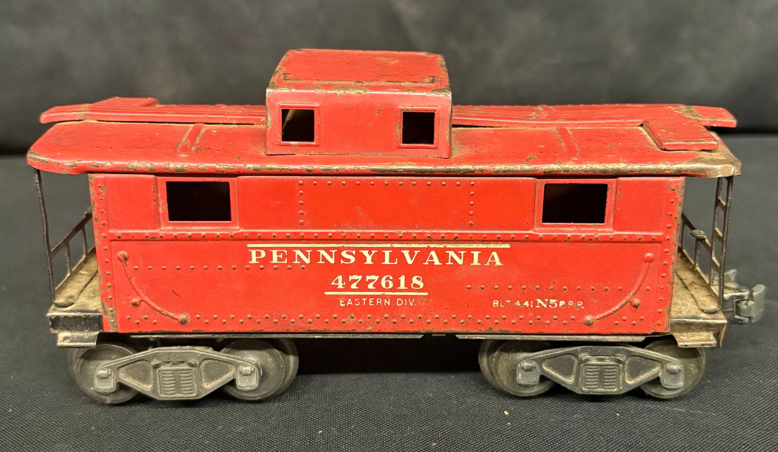 Lionel No. 2472 Pennsylvania N5 Caboose 7": Lionel No. 2472 Pennsylvania N5 Caboose 7"