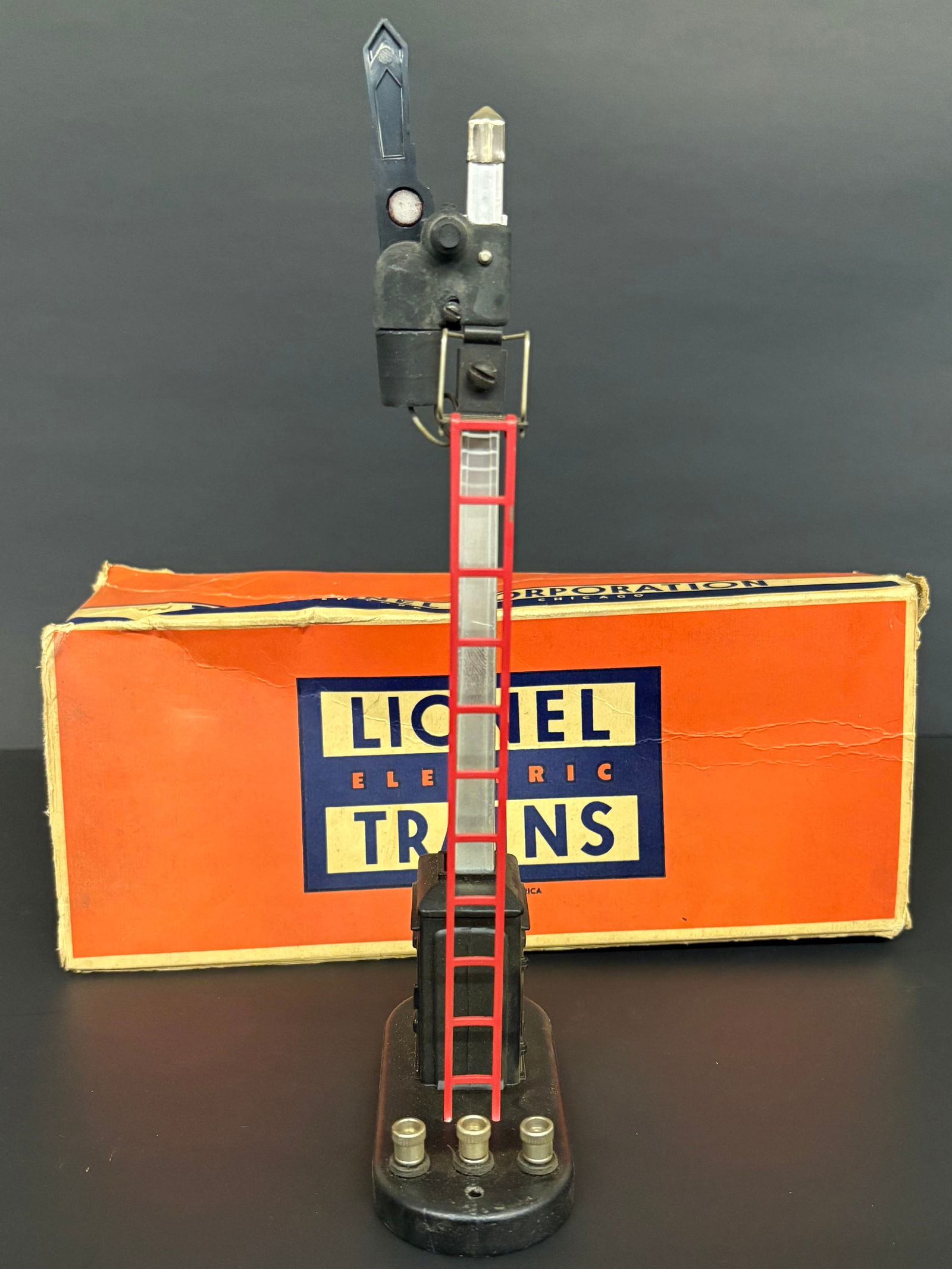 Lionel No. 151 Semaphore Trackside Signal With Original Box 11" (1 of 5)