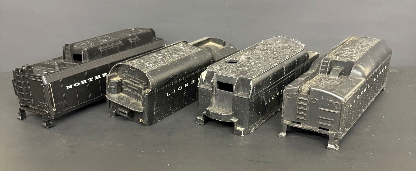 Collection Of 4 Lionel Tender Shells; Northern Pacific/Lionel Lines (1 of 5)