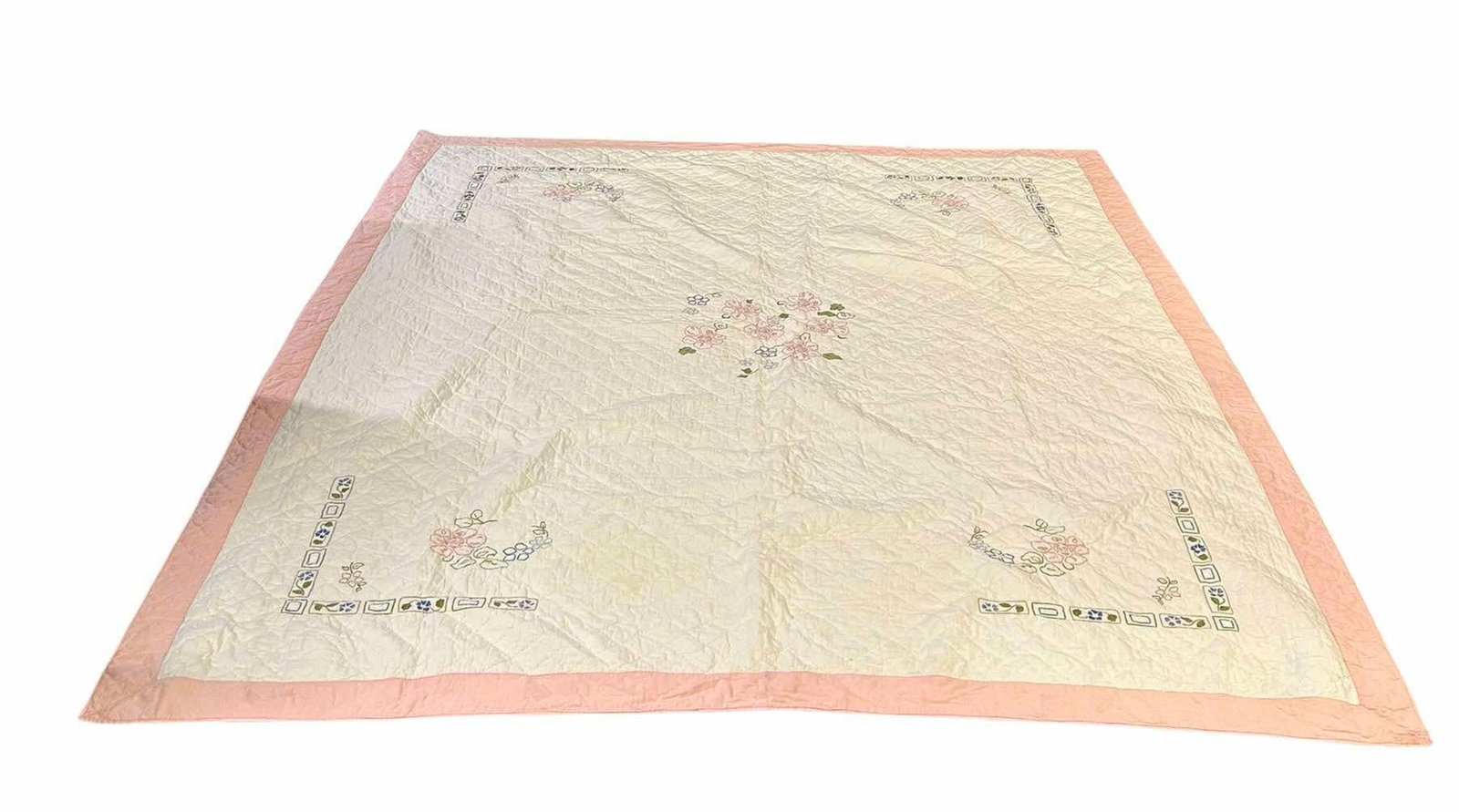 Hand Appliqued Style Quilt 88"X100": Hand Appliqued Style Quilt 88"X100"