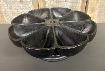 Early 20th Century Antique American Industrial Revolving Cast Iron Cobbler's Compartmentalized Mail