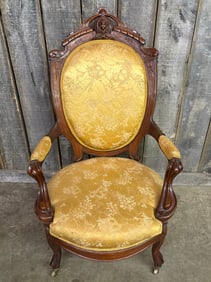 Victorian Walnut Gentleman's Parlor Chair With Carved Figural Bust In Crest Attributed To John