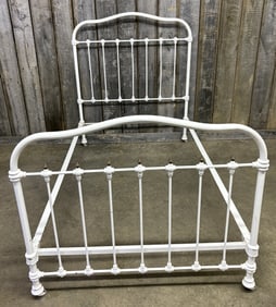 Antique White Cast Iron Bed 46"X77"X53"